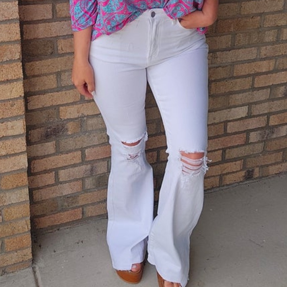 White Risen Jeans